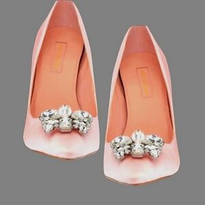 🛑BOGO 🆕Luxury Pink Satin Pump w/Embellished Vamp